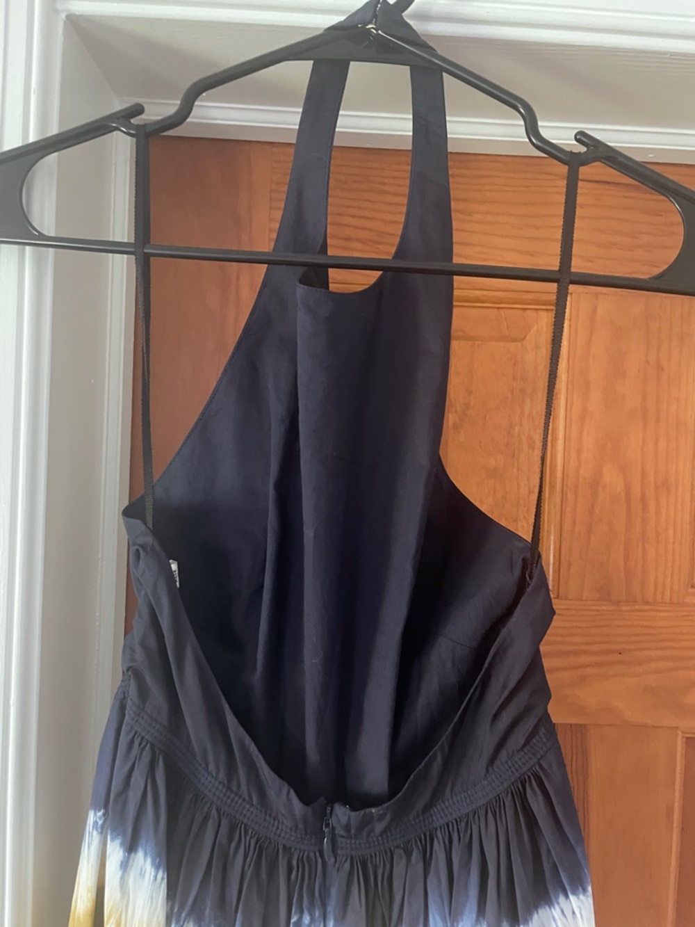 A.L.C. Navy, Gold, White Tie-Dye Halter Midi Dress size 00 - Picture 4 of 10